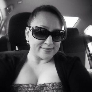 Meet your Posher, Dinora